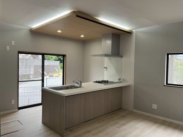 リクシル　ペニンシュラⅠ型キッチン